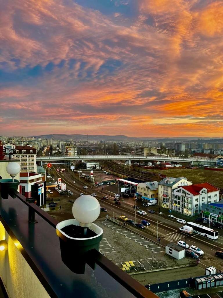 Penthouse Iasi Apartment Exterior foto