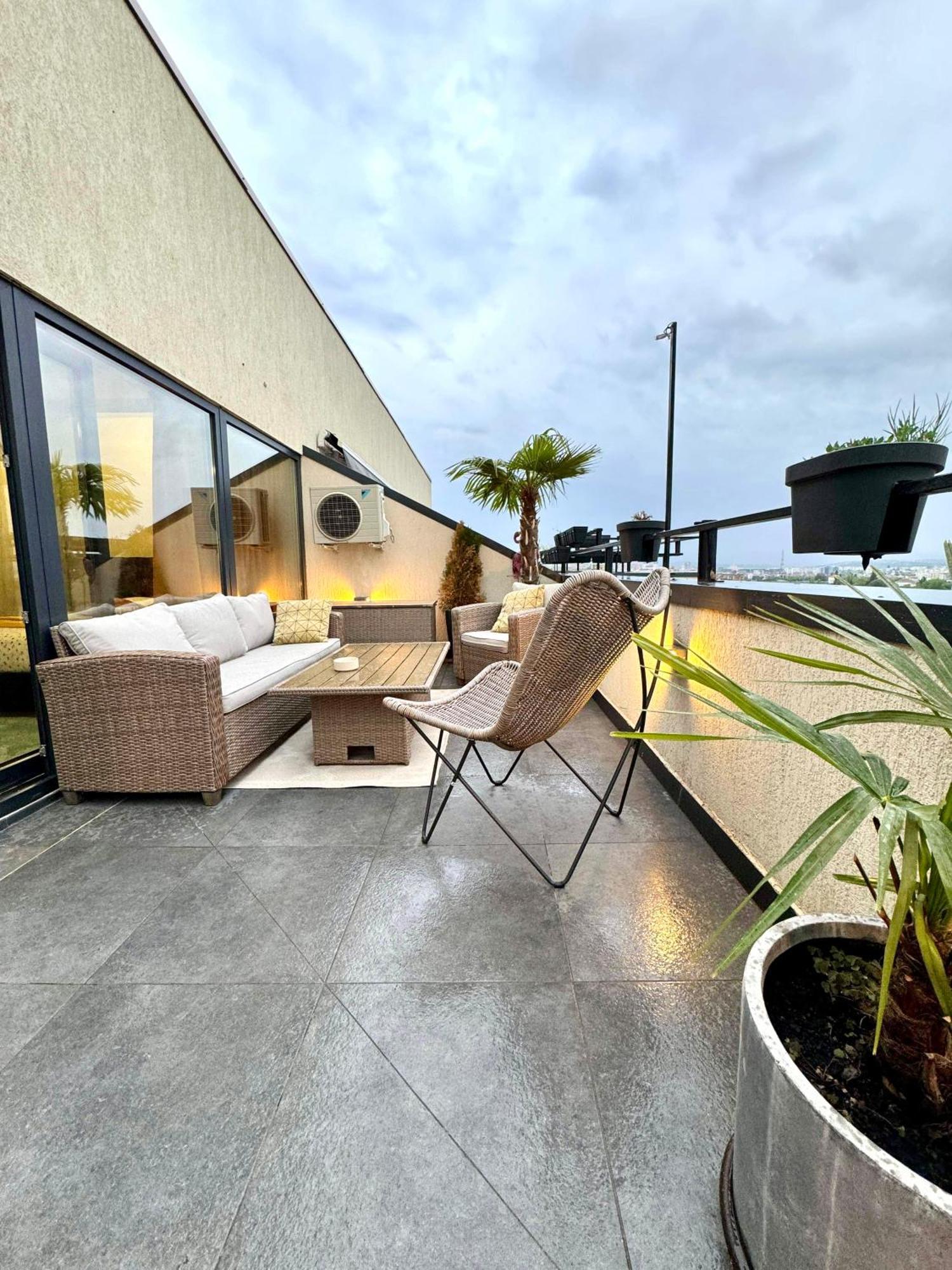 Penthouse Iasi Apartment Exterior foto
