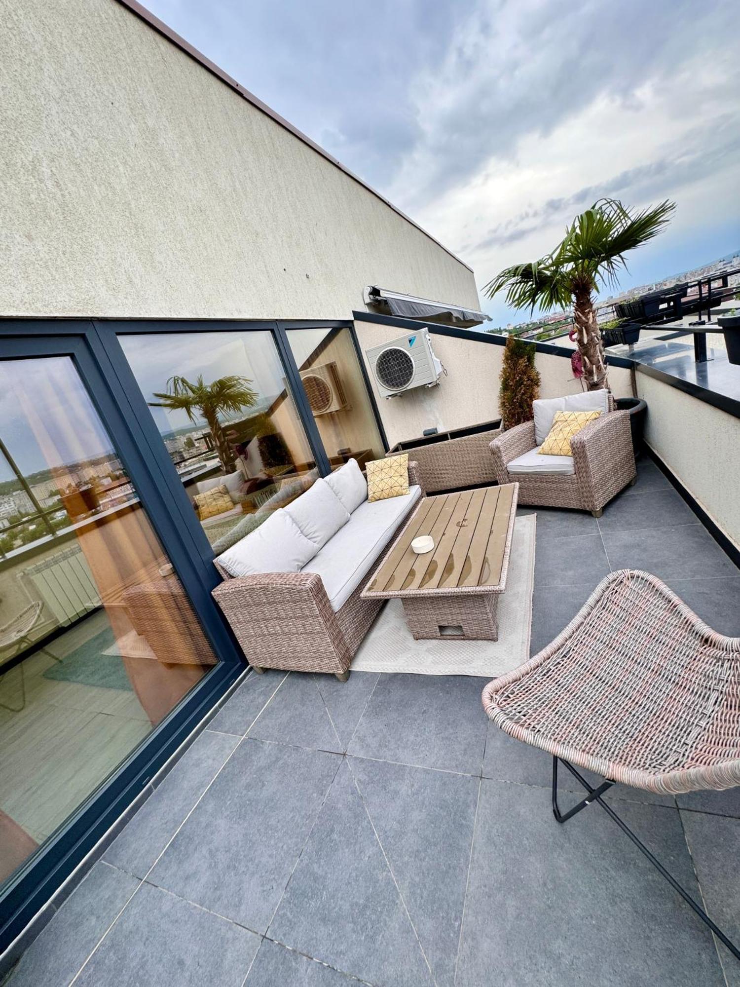 Penthouse Iasi Apartment Exterior foto
