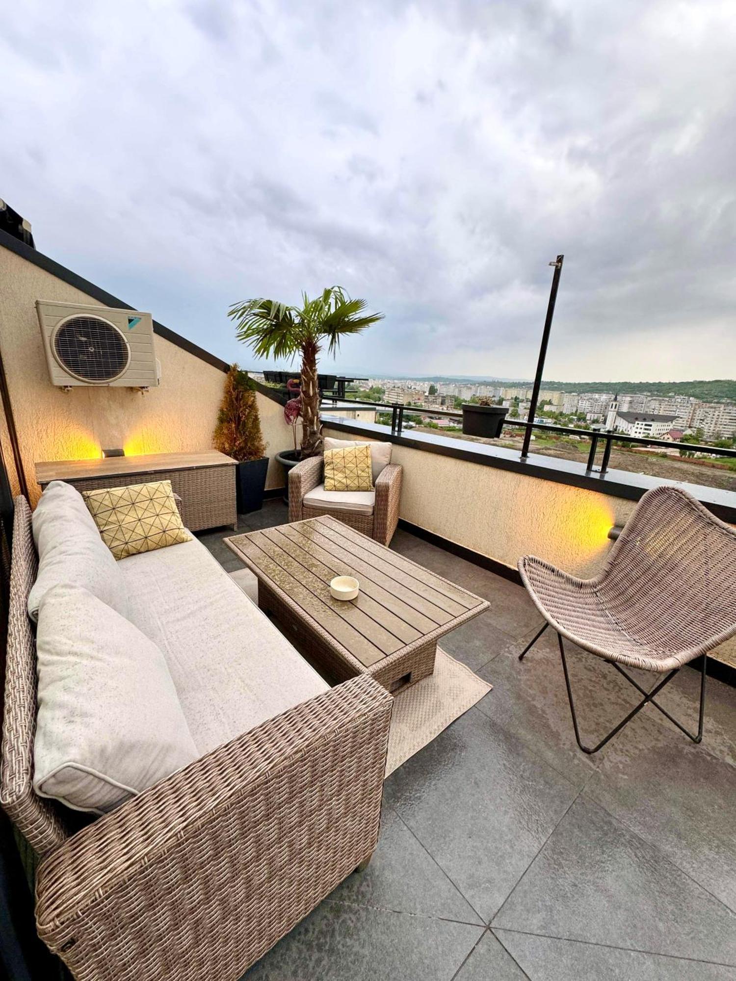 Penthouse Iasi Apartment Exterior foto