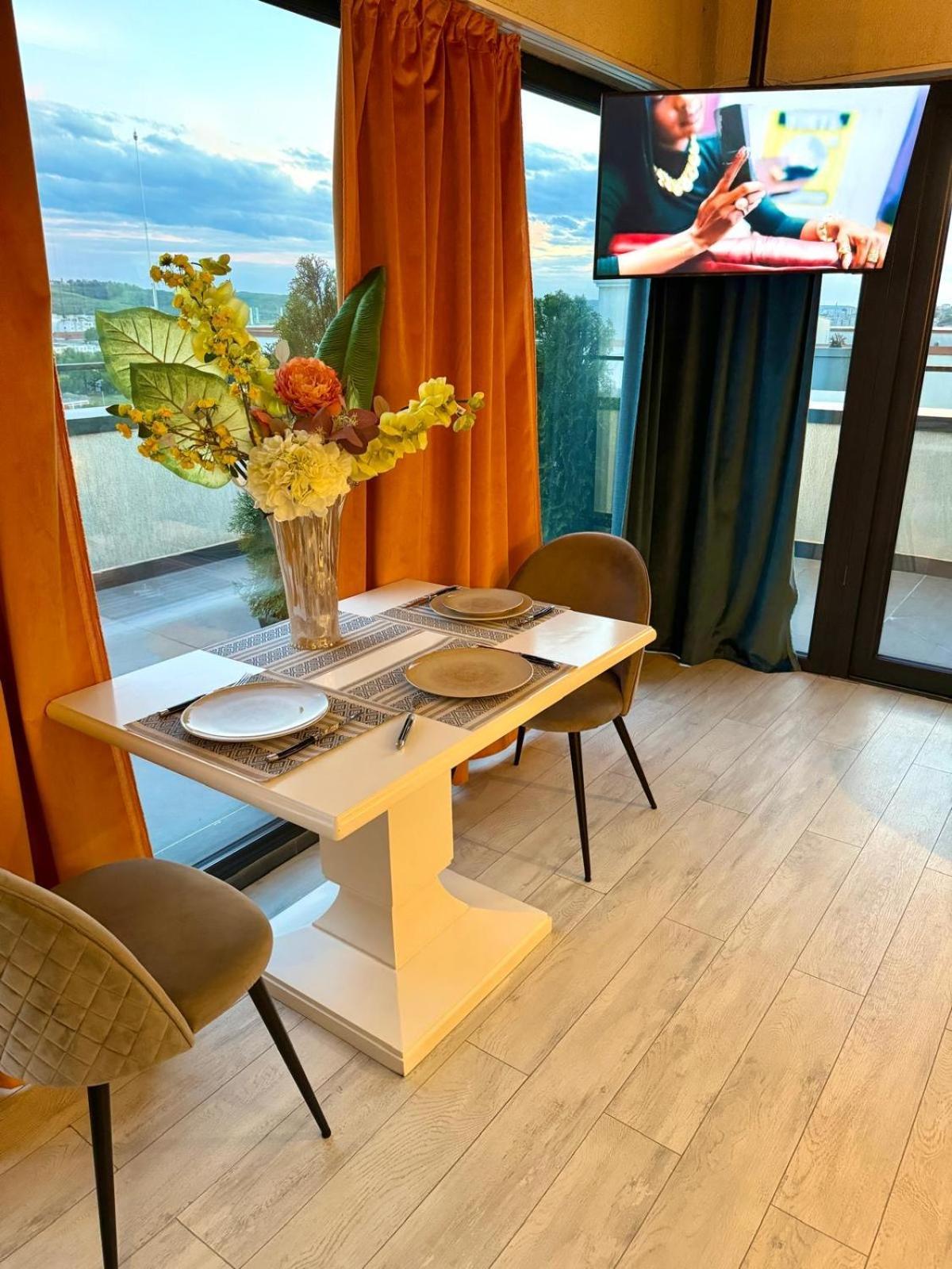 Penthouse Iasi Apartment Exterior foto